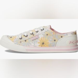 NWT 🎉HP🎉 Rocket Dog Jumpin Beverly Floral Lace Up Sneakers